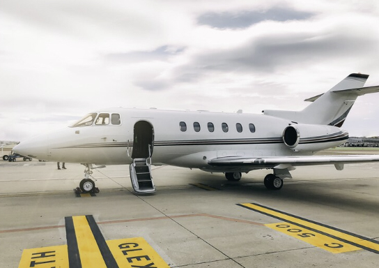 Different Aspects of Commercial vs Private Aviation